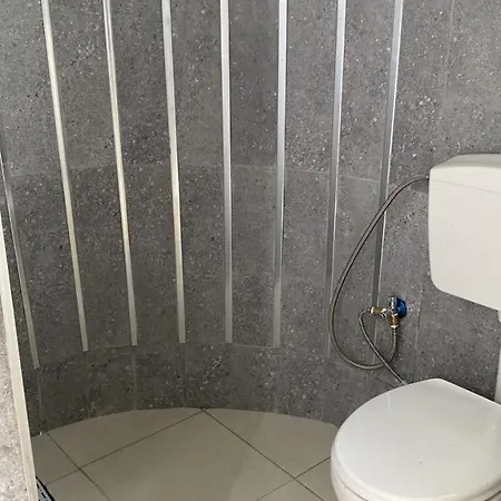 Feriz Vukaj Homestay Hamallaj
