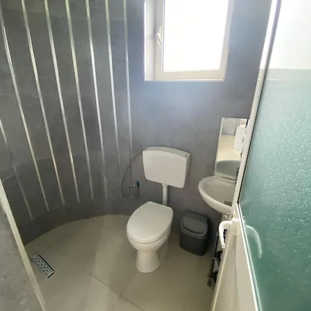 Homestay Feriz Vukaj *