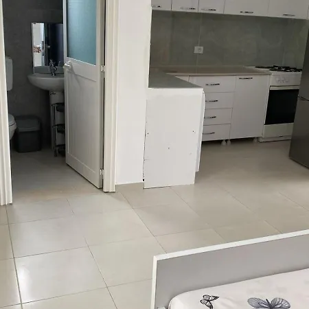 Feriz Vukaj Homestay Hamallaj